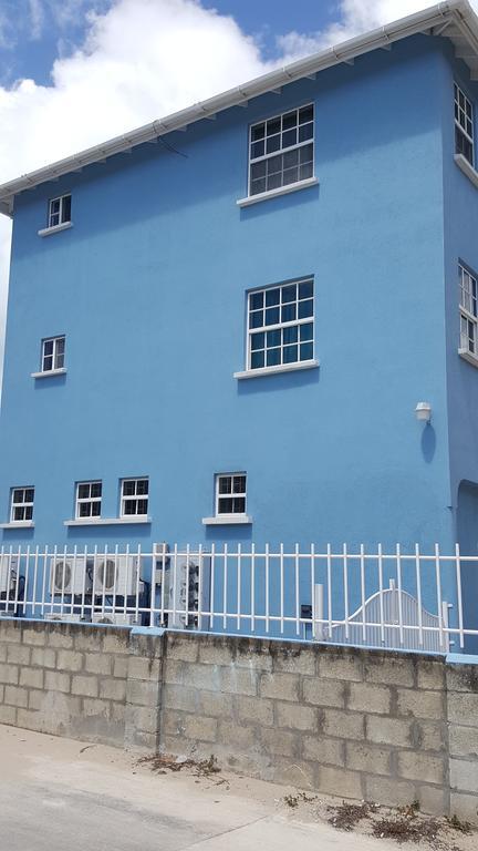 Worthing Beach Apartments Бриджтаун Экстерьер фото